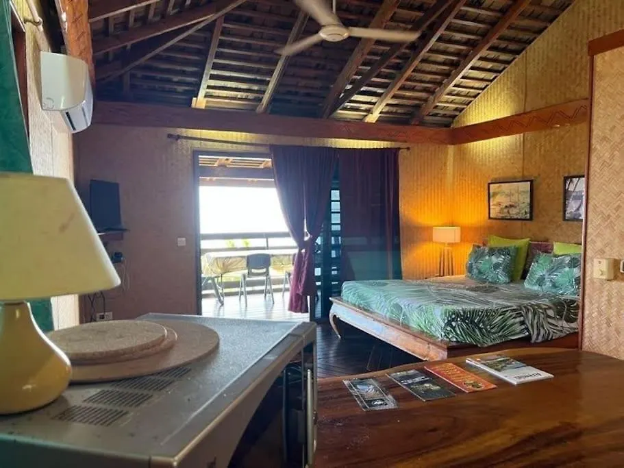 Tehuarupe Surf Studio 2 Haapiti 0*,  Französisch-Polynesien